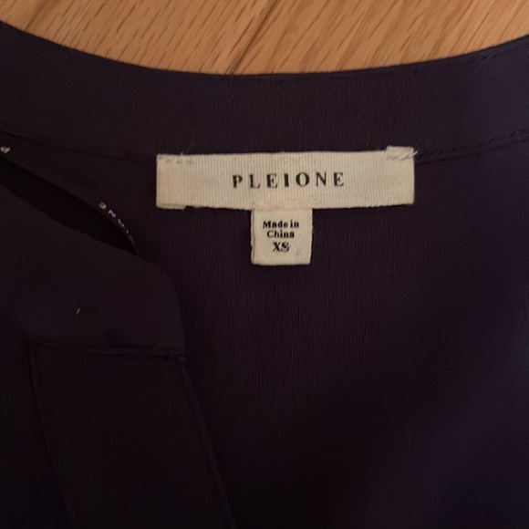 Pleione Tunic Mixed Media Split Neck Roll Tabbed Sleeves - Picture 3 of 6